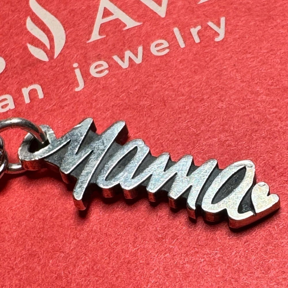 This super cute mama charm from James Avery
